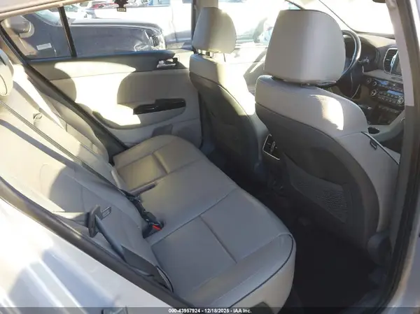 KNDPRCA60K7554061 2019 KIA SPORTAGE - Image 8