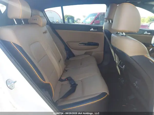 KNDPRCA60K7615439 2019 KIA SPORTAGE - Image 8