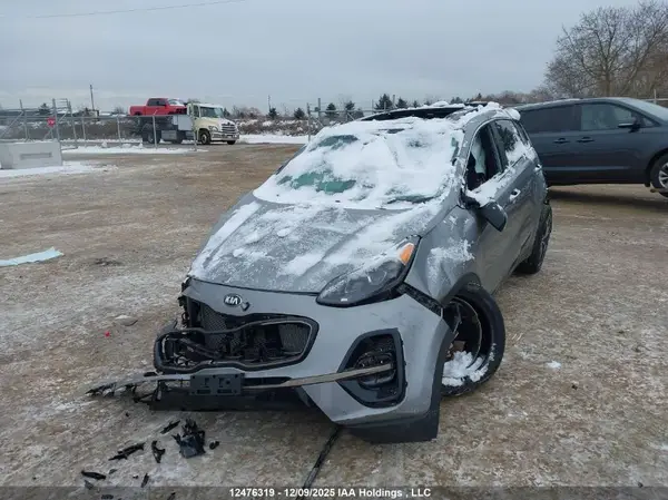 KNDPRCA60N7976951 2022 KIA SPORTAGE - Image 2