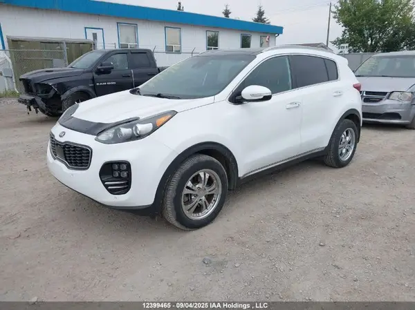 KNDPRCA61H7115721 2017 KIA SPORTAGE - Image 2