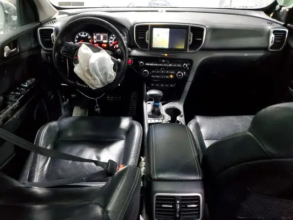 KNDPRCA61H7170119 2017 KIA SPORTAGE - Image 8