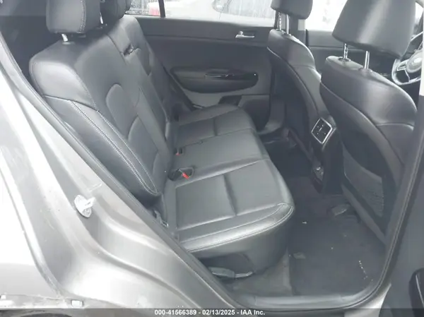 KNDPRCA61H7182139 2017 KIA SPORTAGE - Image 8