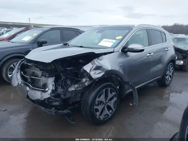 KNDPRCA61H7184750 2017 KIA SPORTAGE - Image 2