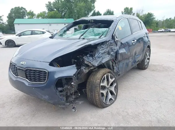 KNDPRCA61H7241741 2017 KIA SPORTAGE - Image 2