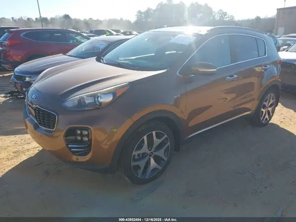 KNDPRCA61J7364851 2018 KIA SPORTAGE - Image 2