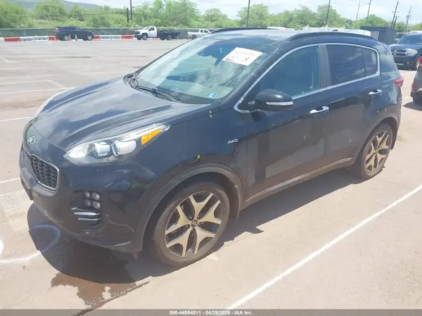 KNDPRCA61J7369628 2018 KIA SPORTAGE - Image 2