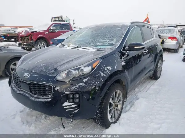 KNDPRCA61J7386073 2018 KIA SPORTAGE - Image 2