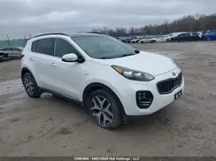 KNDPRCA61J7415748 2018 KIA SPORTAGE