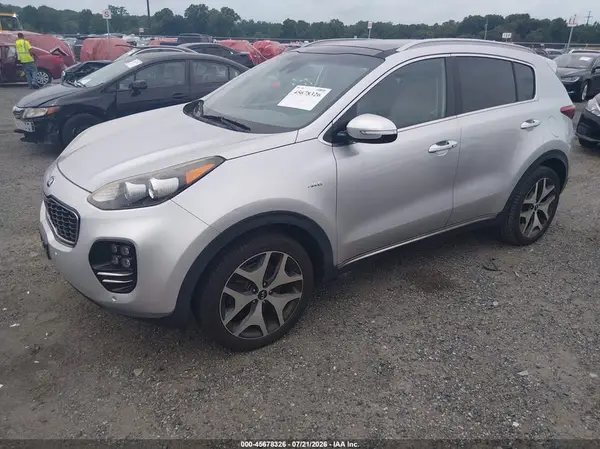 KNDPRCA62H7084656 2017 KIA SPORTAGE - Image 2