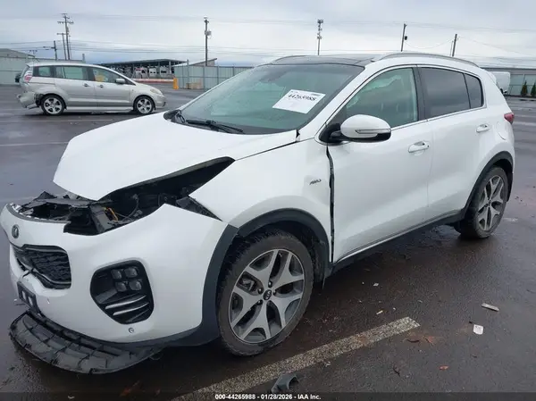 KNDPRCA62H7096015 2017 KIA SPORTAGE - Image 2