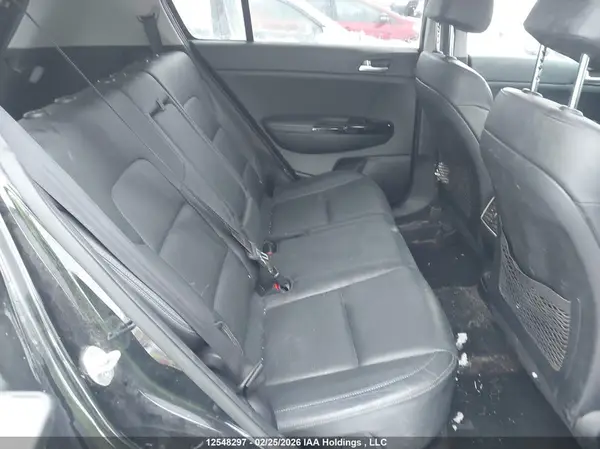 KNDPRCA62H7117817 2017 KIA SPORTAGE - Image 8