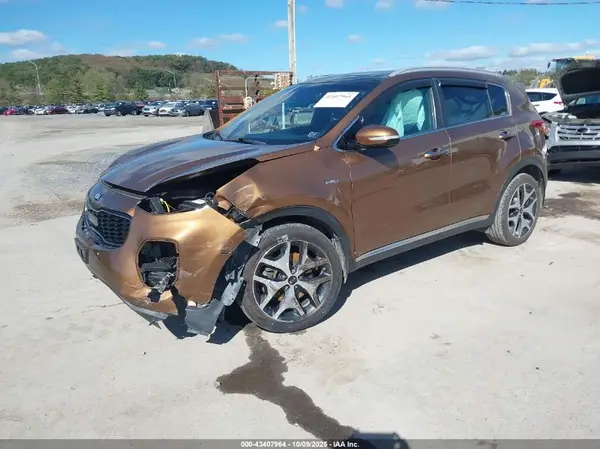 KNDPRCA62H7174034 2017 KIA SPORTAGE - Image 2