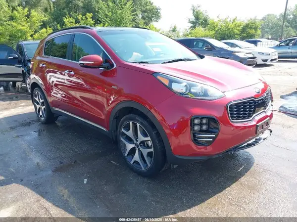 KNDPRCA62J7427617 2018 KIA SPORTAGE - Image 1