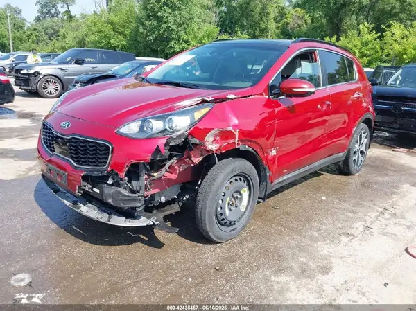 KNDPRCA62J7427617 2018 KIA SPORTAGE - Image 2