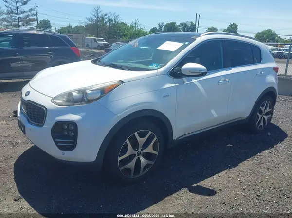 KNDPRCA63H7077215 2017 KIA SPORTAGE - Image 2