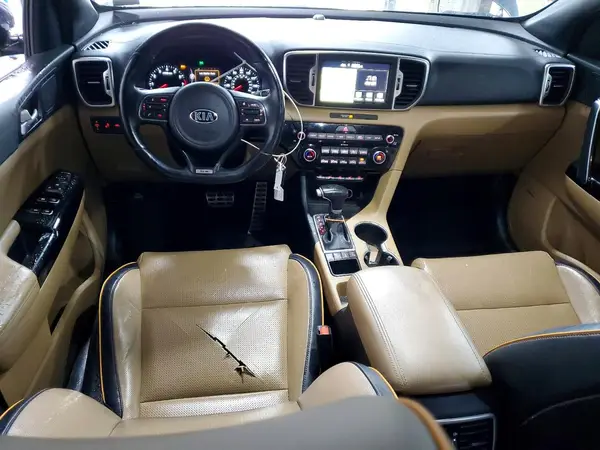 KNDPRCA63H7174270 2017 KIA SPORTAGE - Image 8