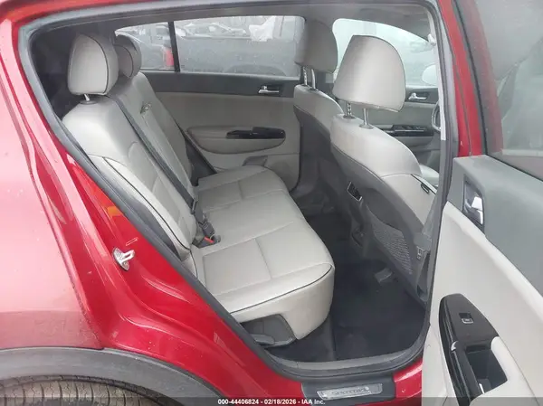 KNDPRCA63H7184359 2017 KIA SPORTAGE - Image 8