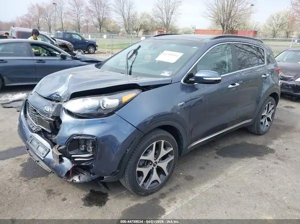 KNDPRCA63J7388066 2018 KIA SPORTAGE - Image 2