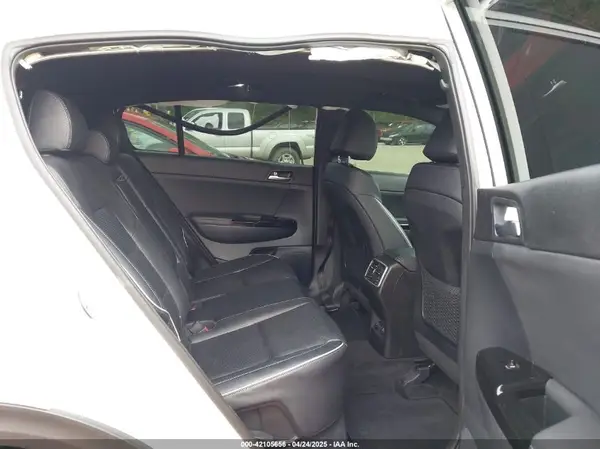 KNDPRCA63M7878009 2021 KIA SPORTAGE - Image 8