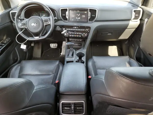 KNDPRCA64H7047804 2017 KIA SPORTAGE - Image 8