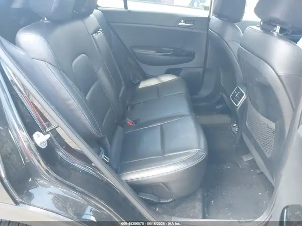 KNDPRCA64H7048936 2017 KIA SPORTAGE - Image 8