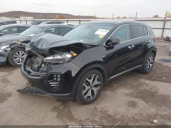 KNDPRCA64H7067678 2017 KIA SPORTAGE - Image 2