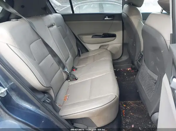 KNDPRCA64H7184824 2017 KIA SPORTAGE - Image 8