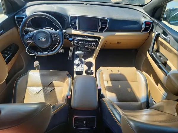 KNDPRCA65H7093349 2017 KIA SPORTAGE - Image 8