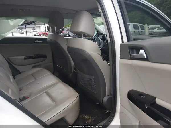 KNDPRCA65J7328872 2018 KIA SPORTAGE - Image 8