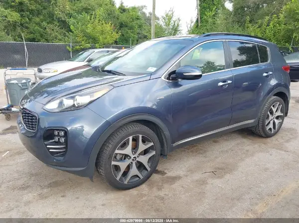 KNDPRCA65J7377585 2018 KIA SPORTAGE - Image 2