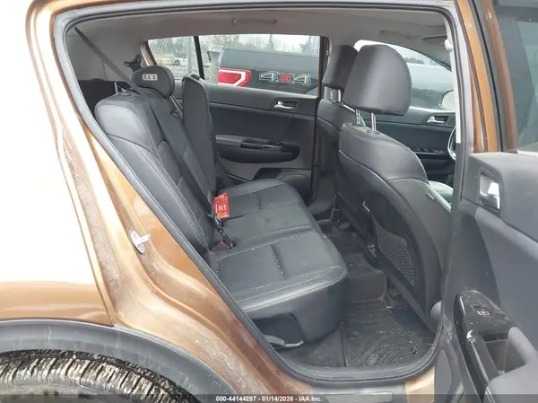 KNDPRCA65K7619549 2019 KIA SPORTAGE - Image 8