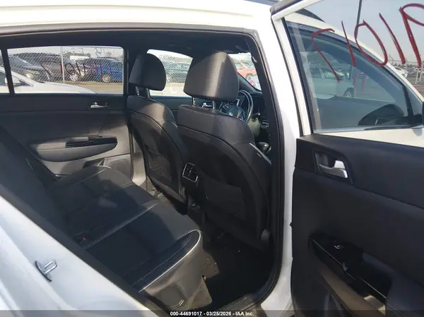 KNDPRCA65N7979943 2022 KIA SPORTAGE - Image 8
