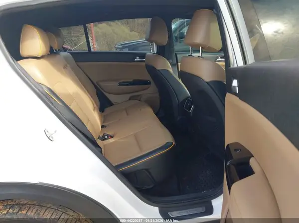 KNDPRCA66H7148052 2017 KIA SPORTAGE - Image 8