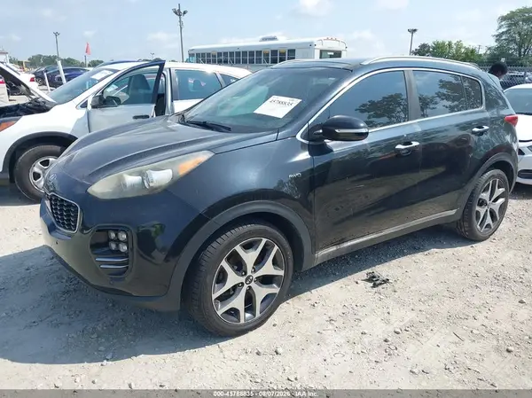 KNDPRCA66H7165157 2017 KIA SPORTAGE - Image 2