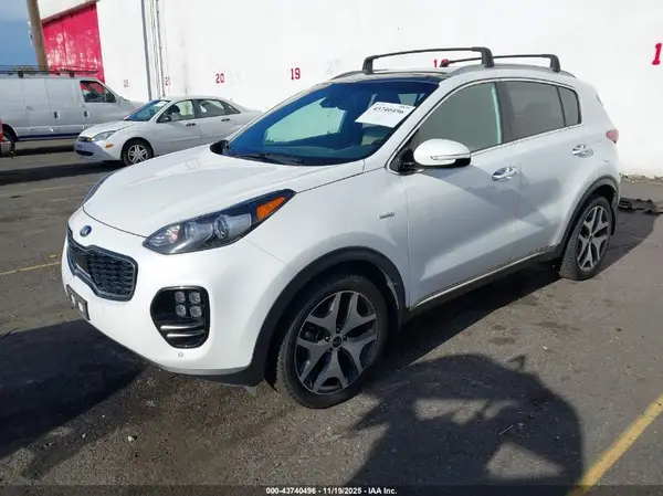 KNDPRCA67H7150750 2017 KIA SPORTAGE - Image 2