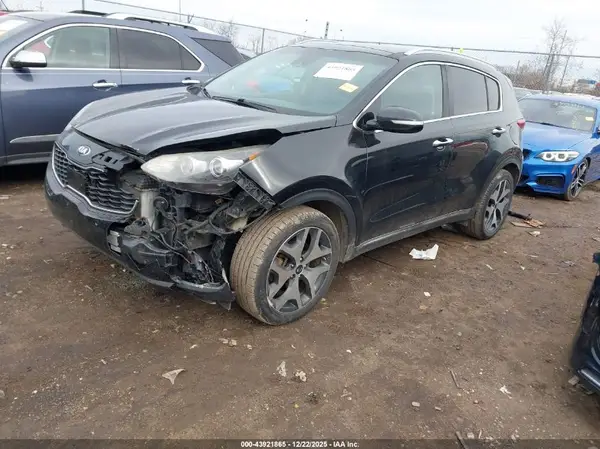 KNDPRCA67H7208615 2017 KIA SPORTAGE - Image 2