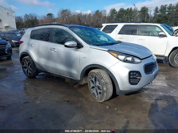 KNDPRCA67J7371951 2018 KIA SPORTAGE - Image 1