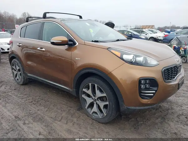 KNDPRCA67J7373327 2018 KIA SPORTAGE - Image 1