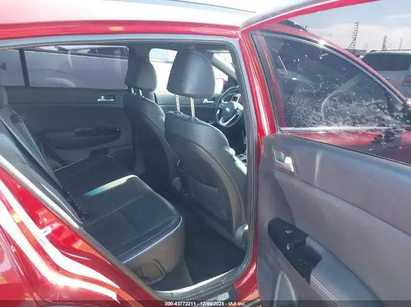 KNDPRCA67L7710856 2020 KIA SPORTAGE - Image 8