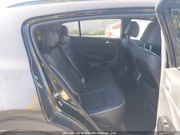 KNDPRCA67N7000021 2022 KIA SPORTAGE - Image 8