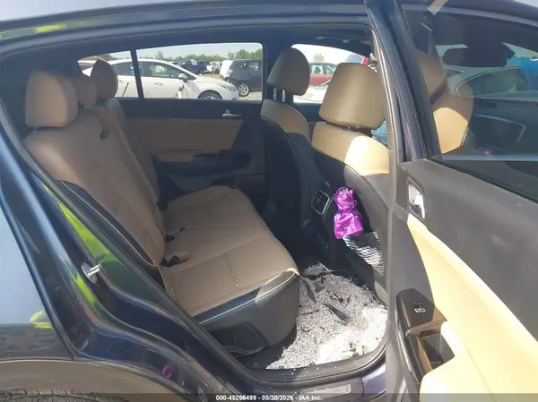 KNDPRCA67N7006272 2022 KIA SPORTAGE - Image 8