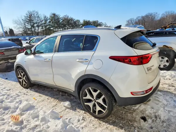 KNDPRCA68H7048938 2017 KIA SPORTAGE - Image 2