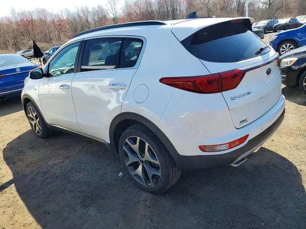 KNDPRCA68J7355757 2018 KIA SPORTAGE - Image 2