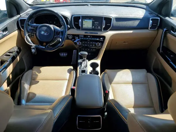 KNDPRCA68J7355757 2018 KIA SPORTAGE - Image 8