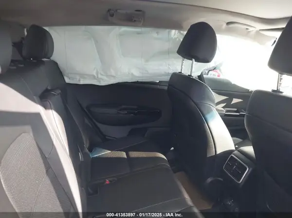 KNDPRCA68J7362398 2018 KIA SPORTAGE - Image 8