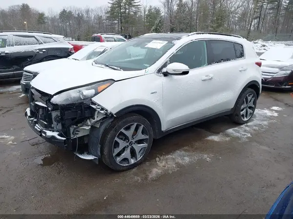 KNDPRCA68J7484131 2018 KIA SPORTAGE - Image 2