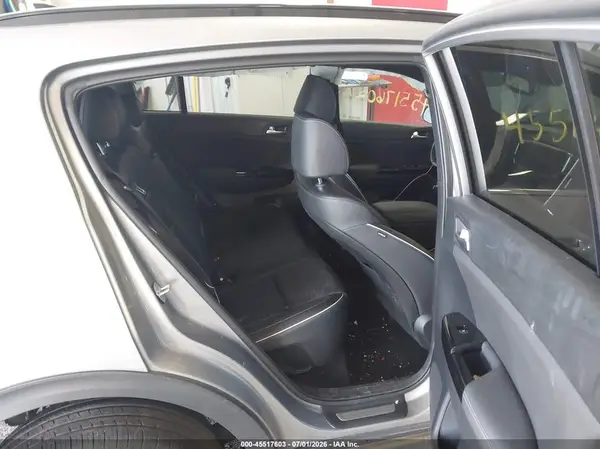 KNDPRCA68N7967611 2022 KIA SPORTAGE - Image 8
