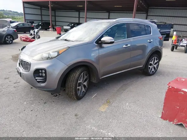 KNDPRCA69H7132041 2017 KIA SPORTAGE - Image 2