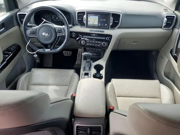 KNDPRCA69J7355380 2018 KIA SPORTAGE - Image 8