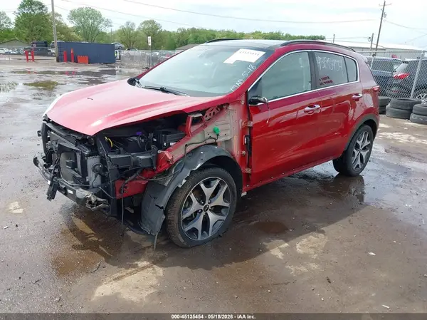 KNDPRCA69J7369697 2018 KIA SPORTAGE - Image 2